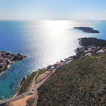 Apartments By The Sea Bilo, Primosten - 4191 Bagian luar foto